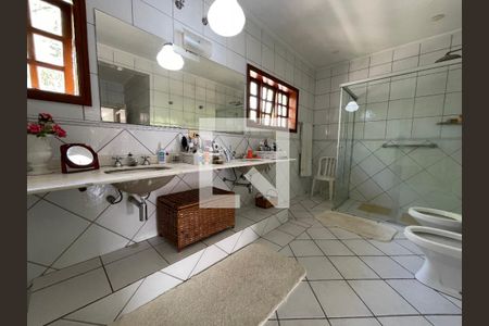 Casa para alugar com 700m², 5 quartos e 5 vagas Casa para alugar com 700m², 5 quartos e 5 vagasBanheiro da Suíte master