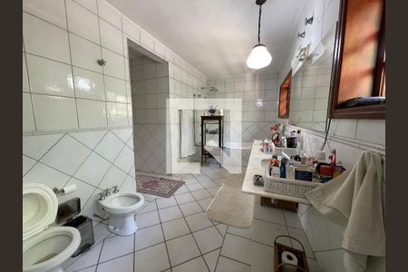 Casa para alugar com 700m², 5 quartos e 5 vagas Casa para alugar com 700m², 5 quartos e 5 vagasBanheiro da Suíte master