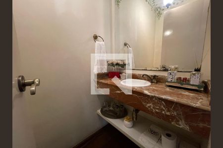 Casa para alugar com 700m², 5 quartos e 5 vagas Casa para alugar com 700m², 5 quartos e 5 vagasLavabo