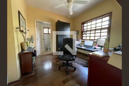 Casa para alugar com 700m², 5 quartos e 5 vagas Casa para alugar com 700m², 5 quartos e 5 vagasEscritório 2