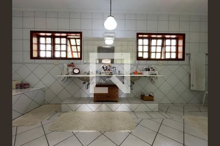 Casa para alugar com 700m², 5 quartos e 5 vagas Casa para alugar com 700m², 5 quartos e 5 vagasBanheiro da Suíte master