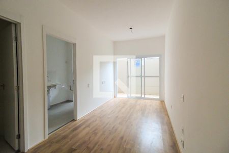 Sala/Quarto de kitnet/studio à venda com 1 quarto, 27m² em Conjunto Residencial José Bonifácio, São Paulo