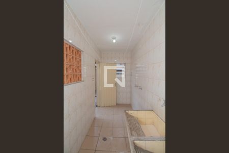 Casa para alugar com 56m², 2 quartos e 1 vaga Casa para alugar com 56m², 2 quartos e 1 vagaÁrea de serviço