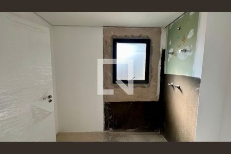 Apartamento à venda com 104m², 2 quartos e 1 vagaBanheiro da Suíte 2