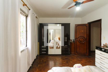 Casa à venda com 200m², 4 quartos e 4 vagasQuarto