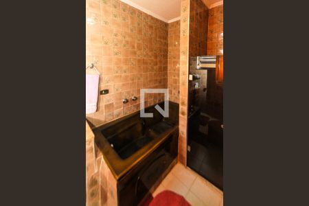 Casa à venda com 200m², 4 quartos e 4 vagasBanheiro da Suite