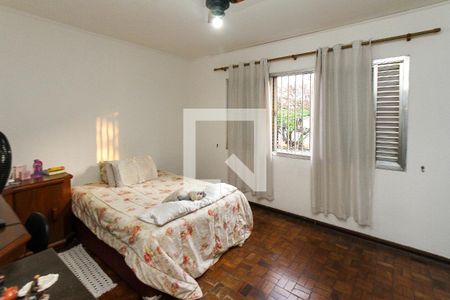 Casa à venda com 200m², 4 quartos e 4 vagasQuarto