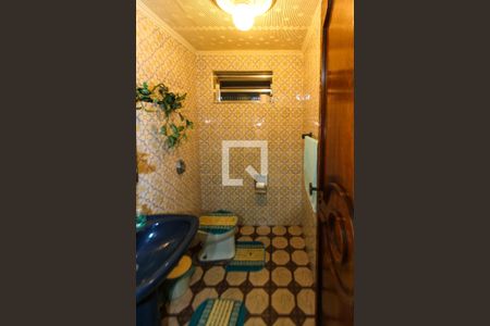 Casa à venda com 200m², 4 quartos e 4 vagasBanheiro da Suite 02