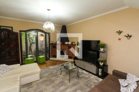 Sala de casa à venda com 4 quartos, 200m² em Vila Prudente, São Paulo