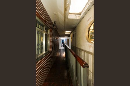 Casa à venda com 200m², 4 quartos e 4 vagasCorredor