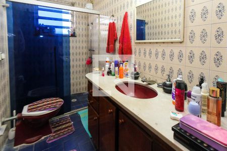 Casa à venda com 200m², 4 quartos e 4 vagasBanheiro Social