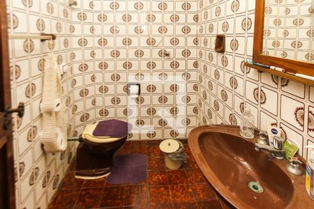 Casa à venda com 200m², 4 quartos e 4 vagasBanheiro de serviço