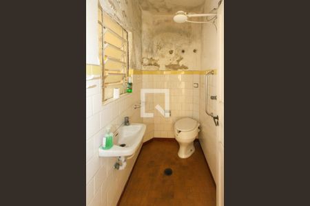 Casa à venda com 154m², 3 quartos e 4 vagasBanheiro de Serviço