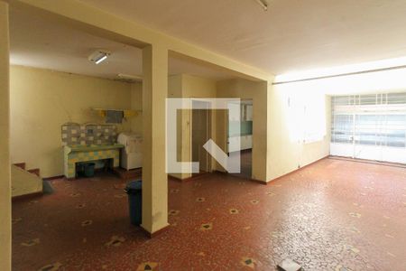 Casa à venda com 154m², 3 quartos e 4 vagasQuintal