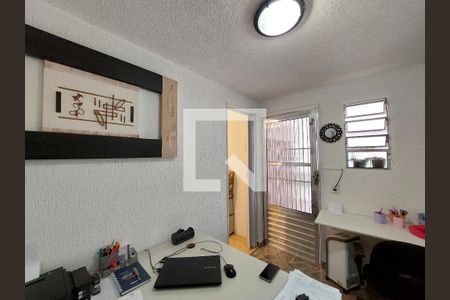 Casa à venda com 255m², 3 quartos e 8 vagasEscritório 2