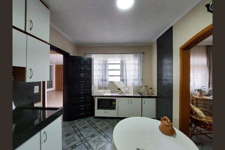 Casa à venda com 255m², 3 quartos e 8 vagasCozinha