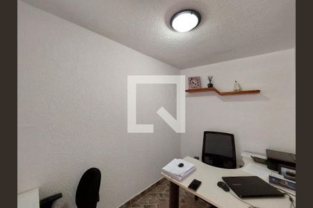 Casa à venda com 255m², 3 quartos e 8 vagasEscritório 2