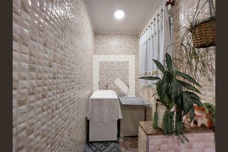 Casa à venda com 255m², 3 quartos e 8 vagasÁrea de Serviço