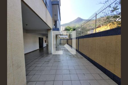 Apartamento à venda com 85m², 2 quartos e 1 vagaÁrea Comum - Playground