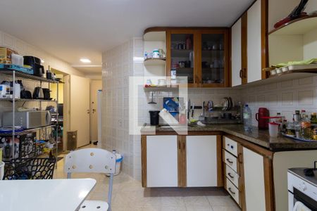 Apartamento à venda com 85m², 2 quartos e 1 vagaCozinha