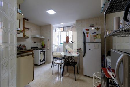 Apartamento à venda com 85m², 2 quartos e 1 vagaCozinha