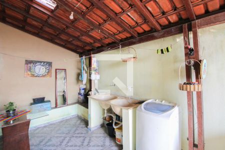 Casa à venda com 218m², 4 quartos e 1 vaga Casa à venda com 218m², 4 quartos e 1 vagaÁrea de Serviço