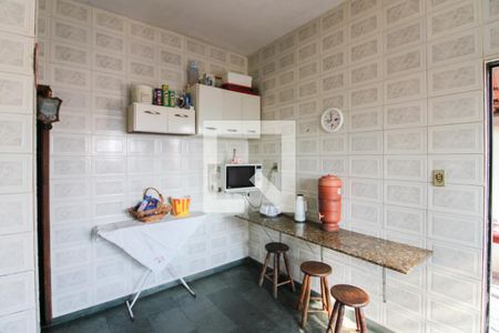 Casa à venda com 218m², 4 quartos e 1 vaga Casa à venda com 218m², 4 quartos e 1 vagaCozinha