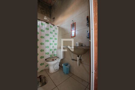 Casa à venda com 218m², 4 quartos e 1 vaga Casa à venda com 218m², 4 quartos e 1 vagaCasa 2 - Banheiro