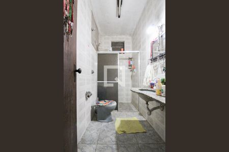 Casa à venda com 218m², 4 quartos e 1 vaga Casa à venda com 218m², 4 quartos e 1 vagaBanheiro