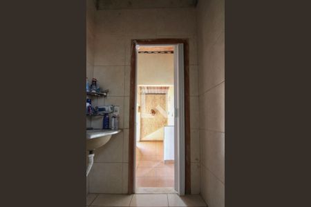 Casa à venda com 218m², 4 quartos e 1 vaga Casa à venda com 218m², 4 quartos e 1 vagaCasa 2 - Banheiro