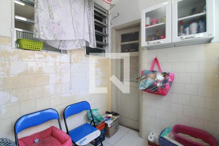 Apartamento à venda com 107m², 3 quartos e 1 vaga Apartamento à venda com 107m², 3 quartos e 1 vagaÁrea de serviço