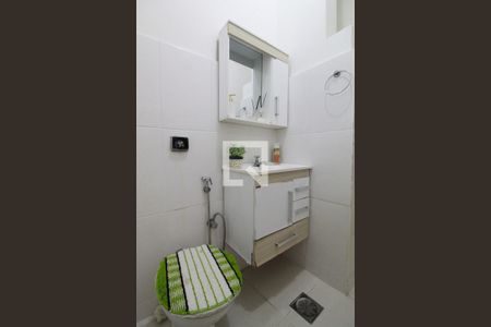 Apartamento à venda com 107m², 3 quartos e 1 vaga Apartamento à venda com 107m², 3 quartos e 1 vagaBanheiro social 2