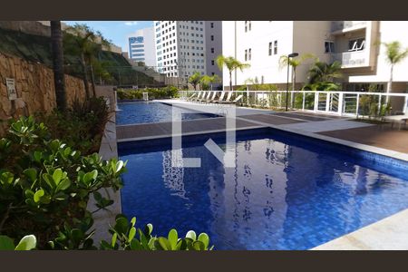 Apartamento para alugar com 220m², 4 quartos e 4 vagas Apartamento para alugar com 220m², 4 quartos e 4 vagasÁrea comum - Piscina