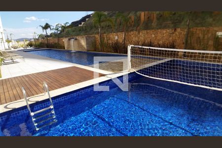 Apartamento para alugar com 220m², 4 quartos e 4 vagas Apartamento para alugar com 220m², 4 quartos e 4 vagasÁrea comum - Piscina