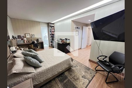 Apartamento para alugar com 220m², 4 quartos e 4 vagas Apartamento para alugar com 220m², 4 quartos e 4 vagasSuíte master