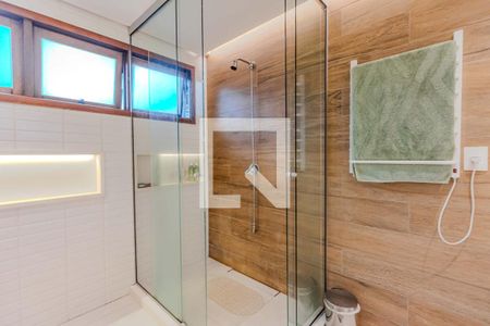 Casa de condomínio à venda com 212m², 3 quartos e 2 vagasBanheiro do Quarto 3