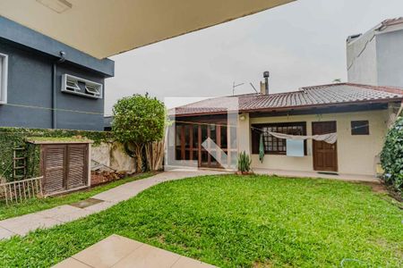Casa de condomínio à venda com 212m², 3 quartos e 2 vagasÁrea externa