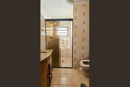 Casa à venda com 140m², 4 quartos e 2 vagasBanheiro 2