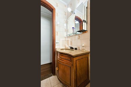 Casa à venda com 140m², 4 quartos e 2 vagasBanheiro 2