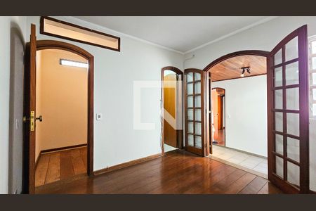 Casa à venda com 140m², 4 quartos e 2 vagasSuite 2