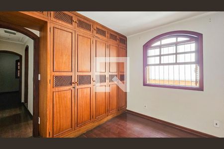 Casa à venda com 140m², 4 quartos e 2 vagasQuarto 2