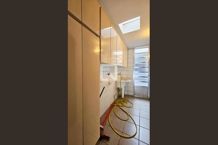 Casa à venda com 140m², 4 quartos e 2 vagasÁrea de Serviço