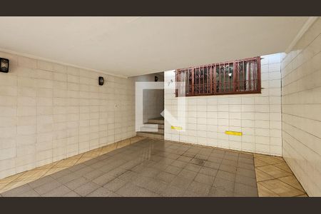 Casa à venda com 140m², 4 quartos e 2 vagasGaragem