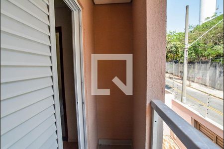 Casa à venda com 83m², 3 quartos e 2 vagas Casa à venda com 83m², 3 quartos e 2 vagasQuarto Suíte