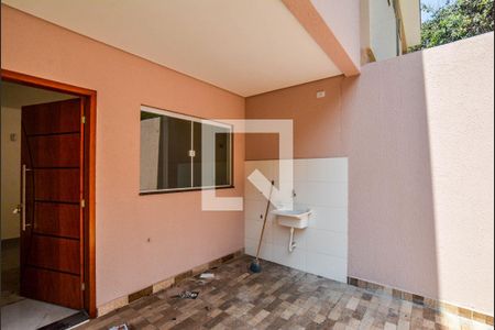 Casa à venda com 83m², 3 quartos e 2 vagas Casa à venda com 83m², 3 quartos e 2 vagasÁrea de Serviço