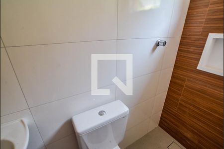 Casa à venda com 83m², 3 quartos e 2 vagas Casa à venda com 83m², 3 quartos e 2 vagasBanheiro da Suíte