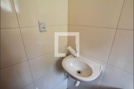 Casa à venda com 83m², 3 quartos e 2 vagas Casa à venda com 83m², 3 quartos e 2 vagasBanheiro da Suíte