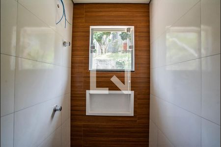 Casa à venda com 83m², 3 quartos e 2 vagas Casa à venda com 83m², 3 quartos e 2 vagasBanheiro Social