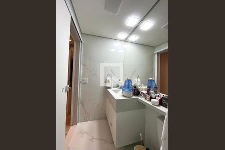 Apartamento à venda com 100m², 2 quartos e 1 vagaBanheiro da Suíte