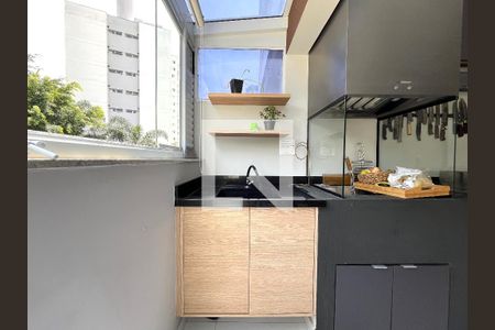 Apartamento à venda com 100m², 2 quartos e 1 vagaÁrea de Serviço